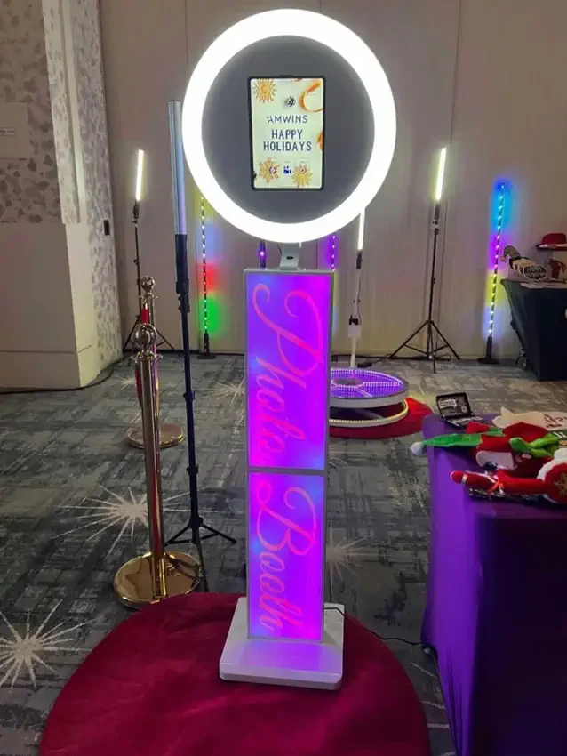 Halo Selfie Booth hire by Clyde Side Events